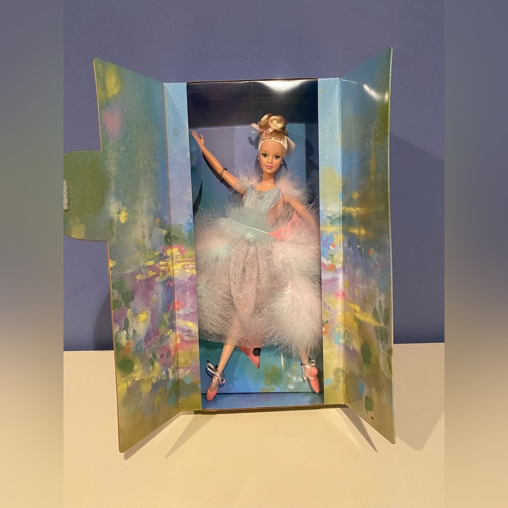 Sold! Vintage Barbie 2000 Avon Ballet Masquerade Doll 29385 Special Edition NRFB